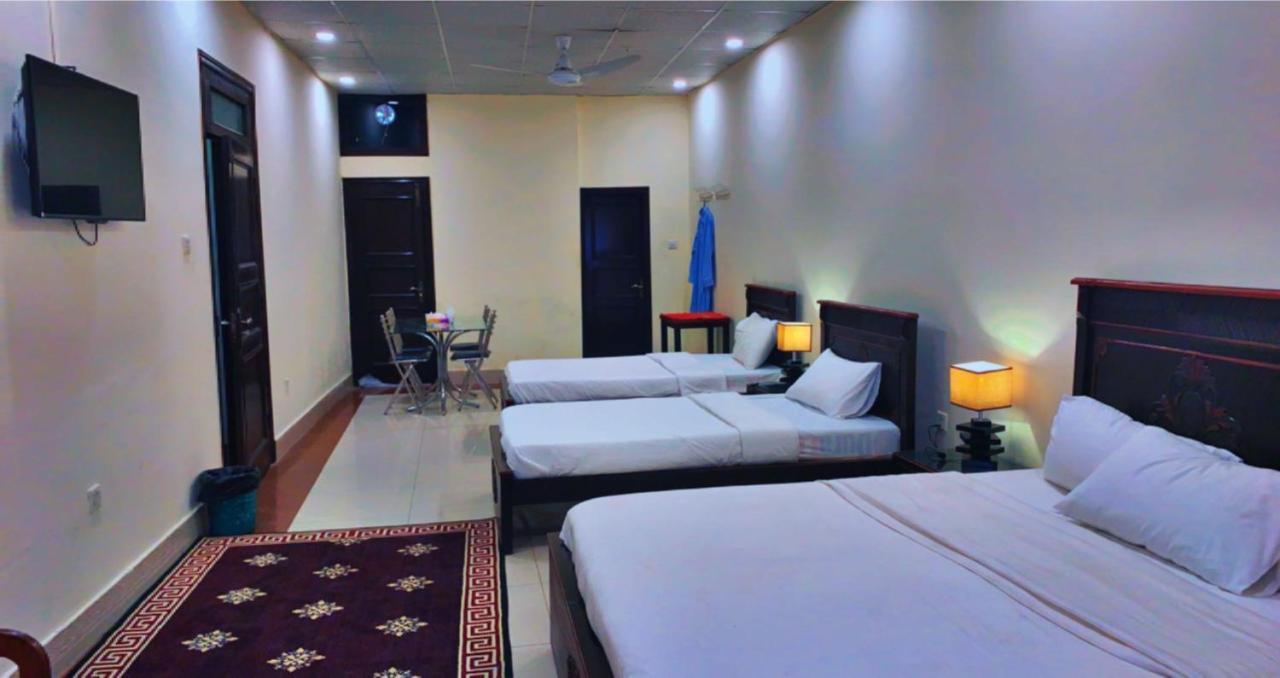 Crown Castle Peshawar Hotel Exterior foto